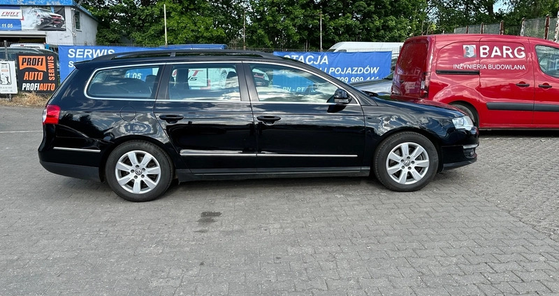 Volkswagen Passat cena 22900 przebieg: 286000, rok produkcji 2010 z Wieruszów małe 232